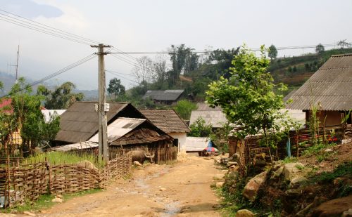 phan tich truyen ngan lang cua nha van kim lan – van mau lop 9 dac sac nhat - Phân tích truyện ngắn Làng của nhà văn Kim Lân – Văn mẫu lớp 9 đặc sắc nhất